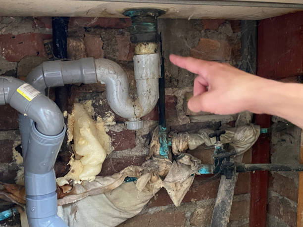 Water damage restoration experts in Claremont, CA